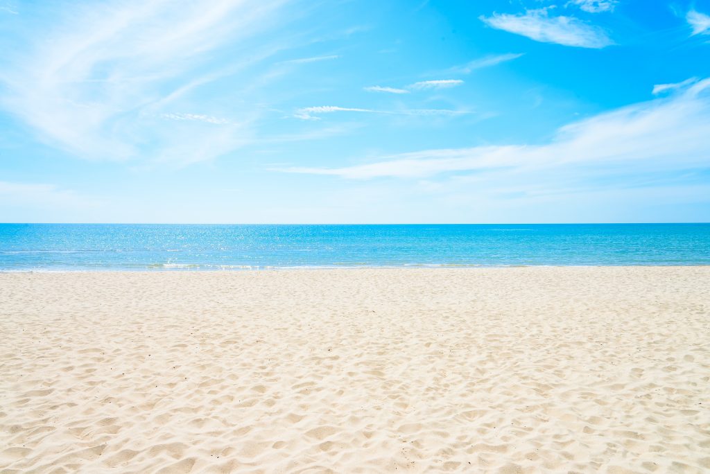 moment de détente sur les plages ensoleillées de la Côte d’Azur